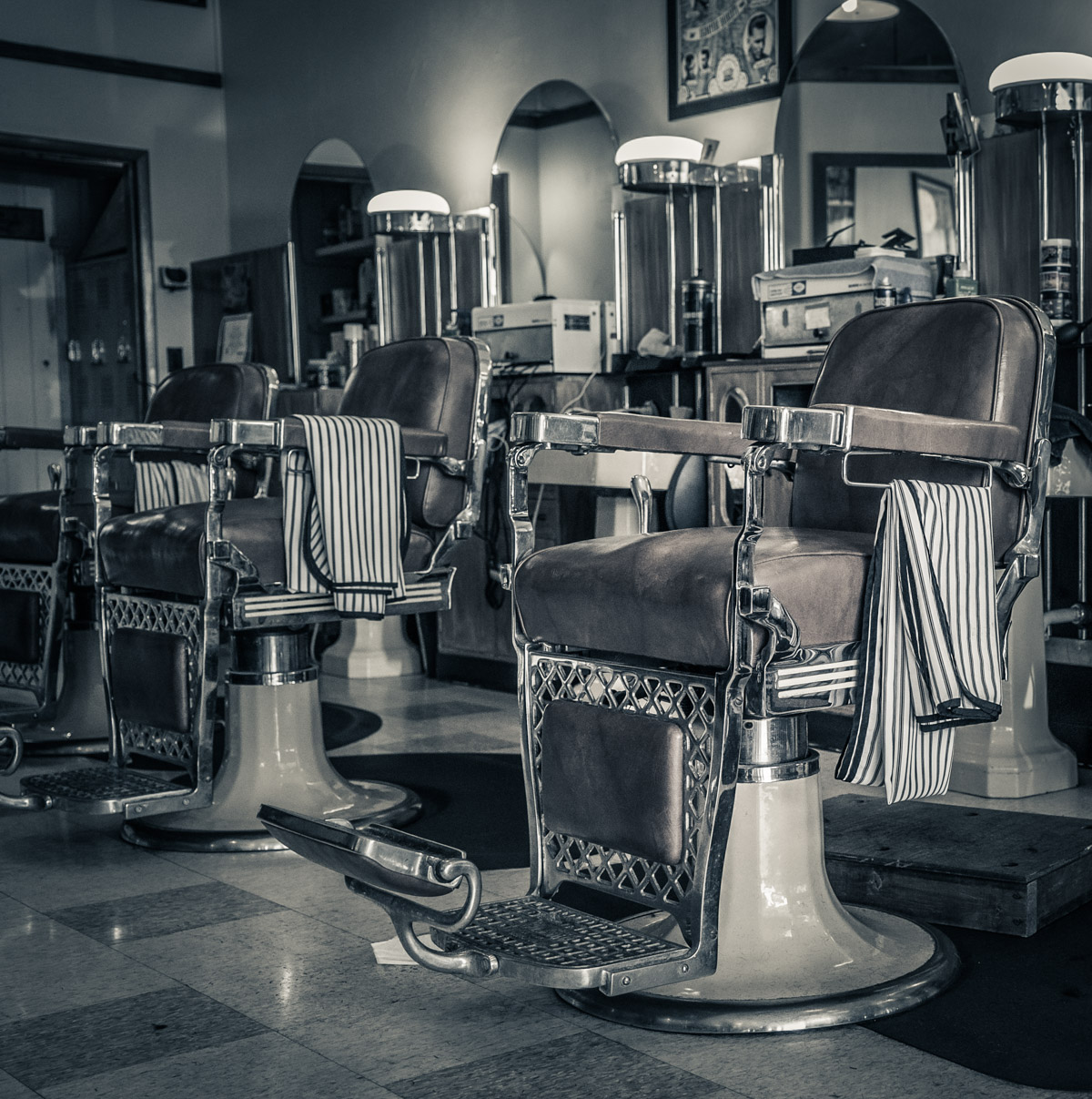 Chops Barbershop and Vintage Clothing 💈 Arts District Las Vegas 
