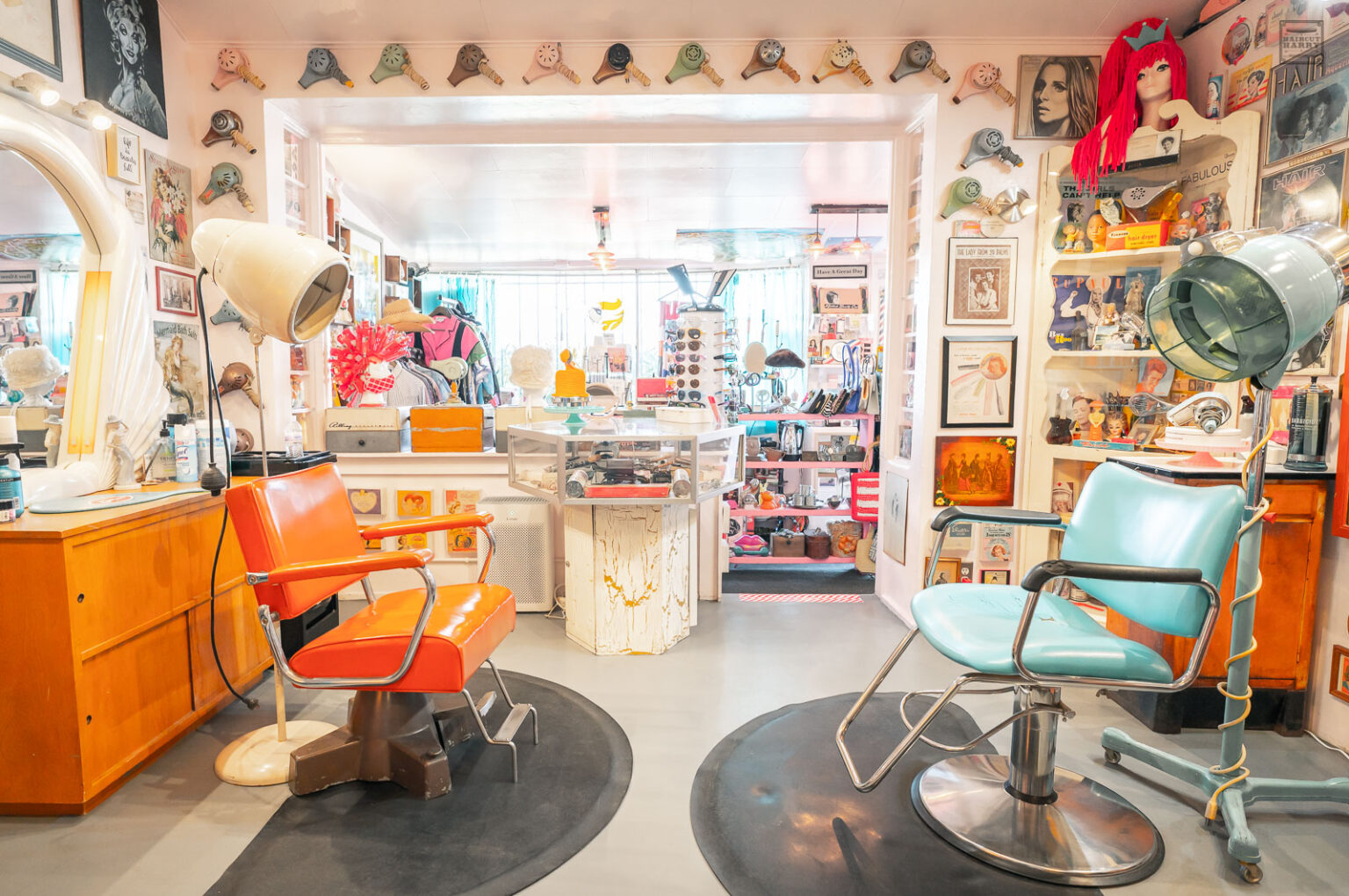 Beauty Bubble Salon and Museum Joshua Tree HairCut Harry